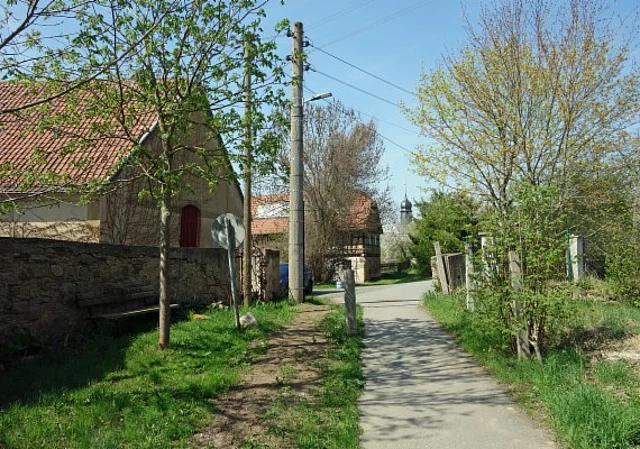 Weg zum Hintereingang