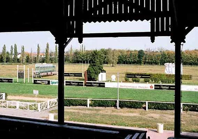 Blick von der Haupttribüne