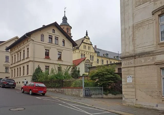 Südwestansicht von der Humboldtstraße aus