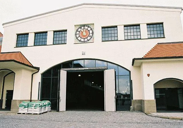 Halle 2, Tor 2