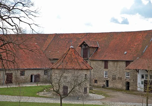 Ochsenstall, Taubenturm, Wirtschaftsgebäude