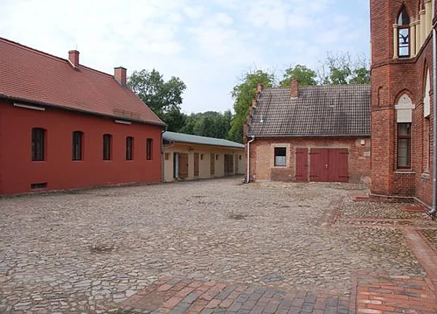 Hof nach Westen 