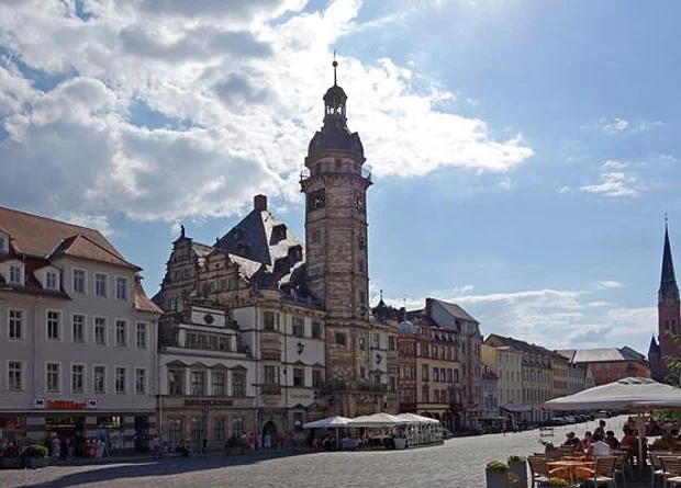 Blick zum Rathaus 