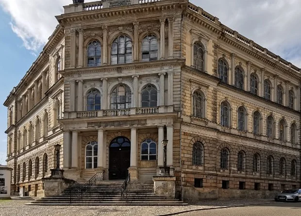 Ehemalige Landesbank Vorderansicht 