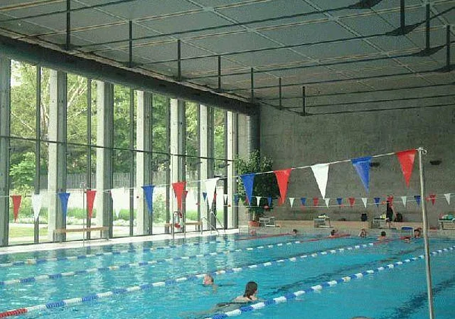 Schwimmhalle