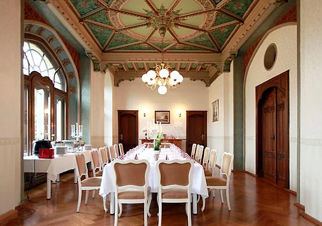 Speisesalon, EG