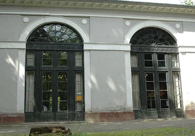 Schwindpavillon, Parkseite