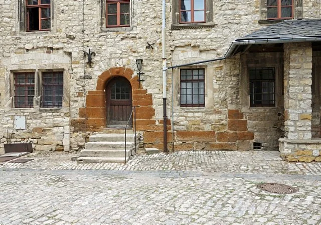 Eingang Neues Schloss