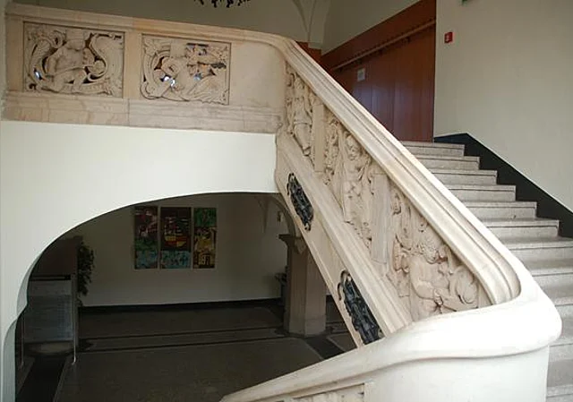 Blick in das Haupttreppenhaus zum 2.Obergeschoss