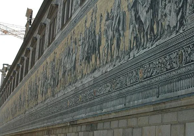 Fürstenzug am Stallhof, Richtung Osten