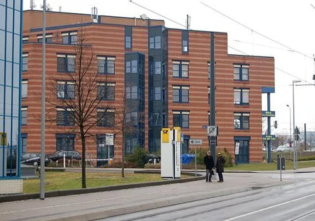 Flughafenstraße