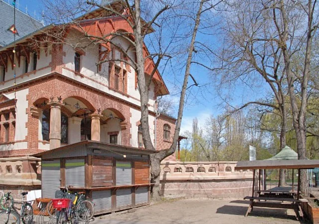 Peißnitzhaus, Kiosk und Süd-Terrasse
