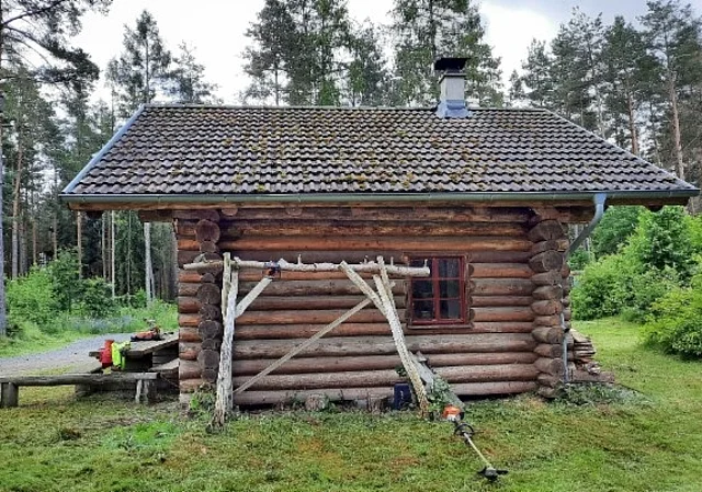 Blockhütte am Froschteich Nordseite