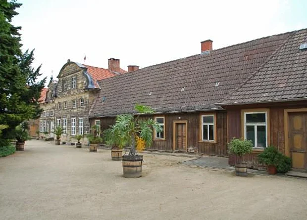 Eingang am Kleinen Schloss 