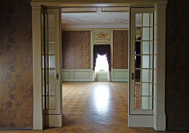 Schiebetür 1. OG neobarocker Anbau