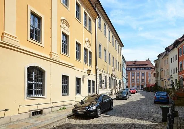 Schloßstraße, Stadtbibliothek