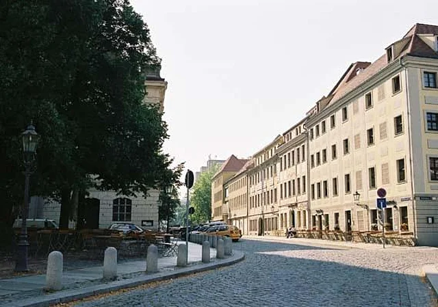 Platz an der Dreikönigskirche