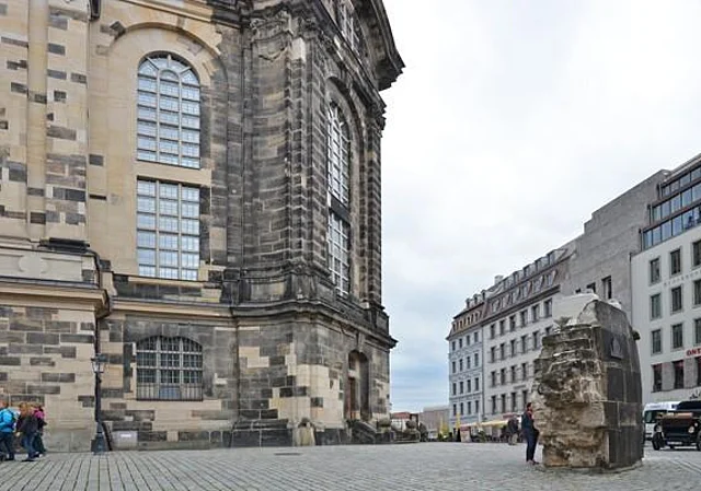 Frauenkirche und Quartier I (re.)