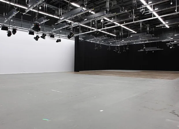 Studio B 