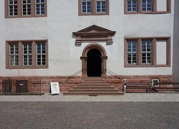 Eingang Altes Schloss 