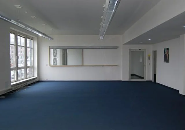 Großraumbüro Weißkopfstraße