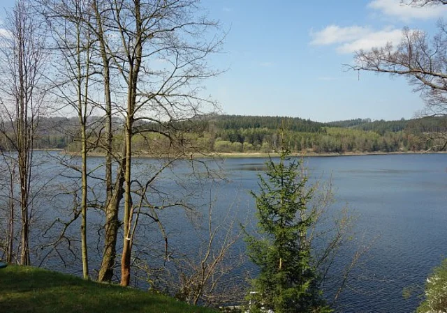 Blick zur Bleilochtalsperre