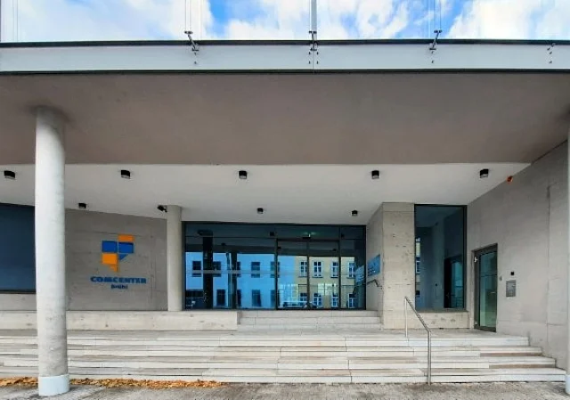 Eingang COMCENTER Brühl