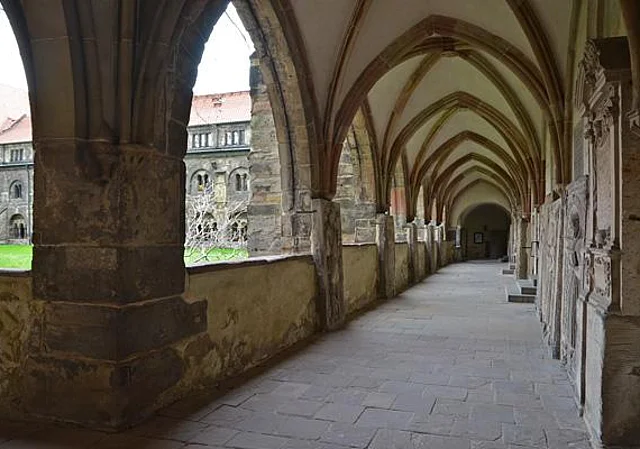 westlicher Kreugang nach Süden