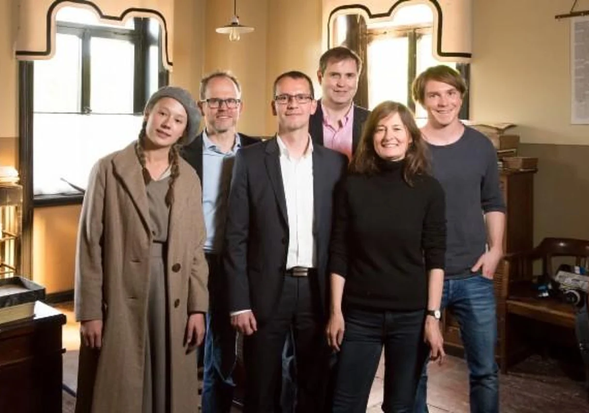 Crew und Förderer am Set in Altenburg