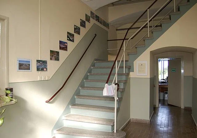 Treppe Eingang Verwaltungsbereich