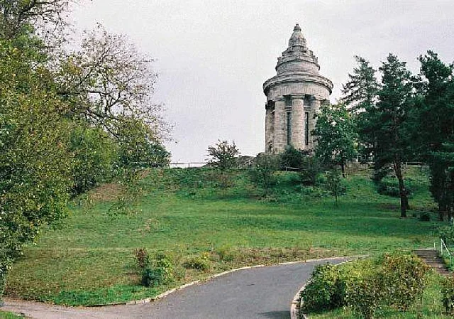 Park Burschenschaftsdenkmal Blick nach Osten
