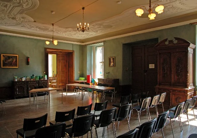 Schloss Ostrau, Gesellschaftsraum