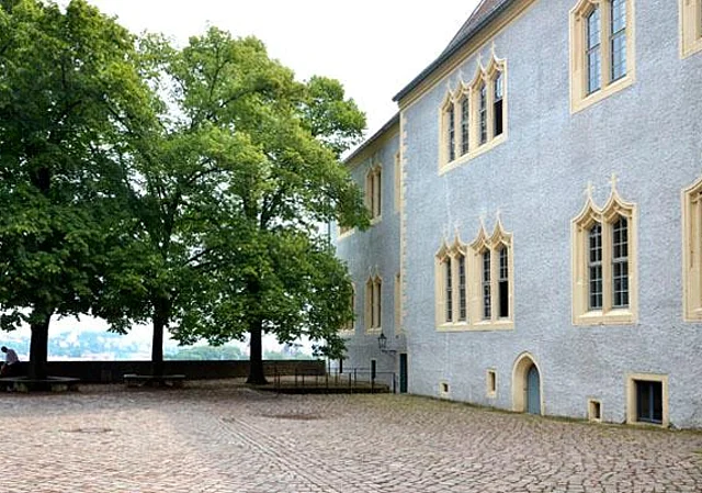 Domplatz, Bischofsschloss