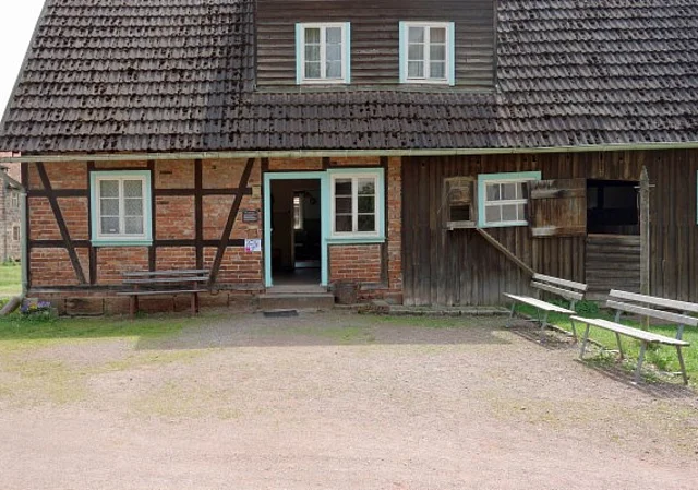 Eingang Neubauernhaus