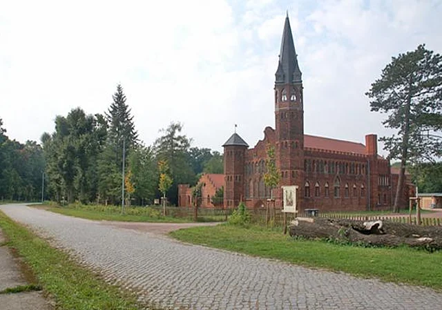 Jagdhaus, Nordost