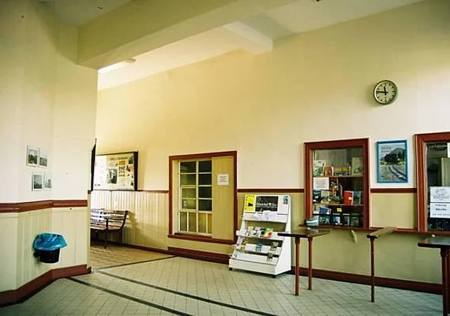 Empfangshalle nach Südwest