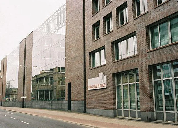 Südwestseite, Prager Straße 