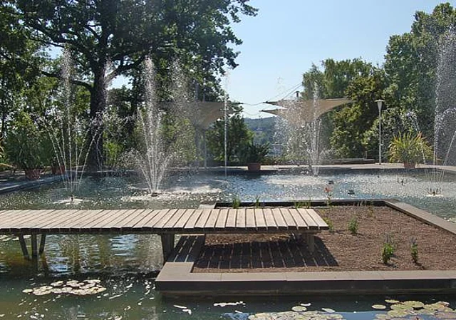 Sonnenterrasse mit Spielfontäne