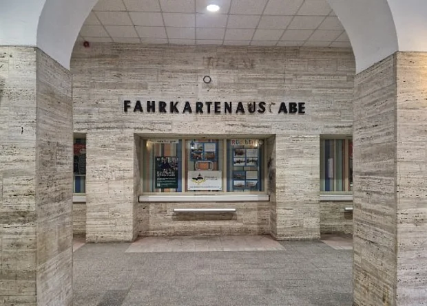 Bahnhofsgebäude Weißenfels 