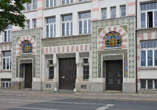Yenidze Dresden, Eingang, Nordwestseite