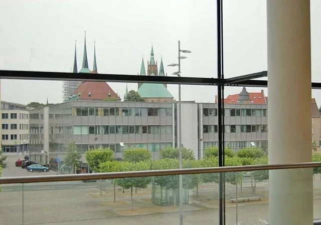 Blick zum Theaterplatz