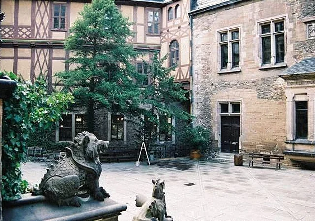 Schloss Wernigerode, Hof, Nordost
