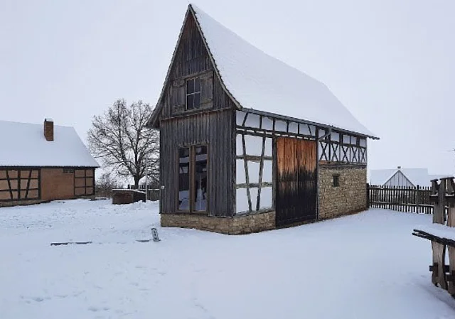Haus Geunitz (Kasse) im Winter