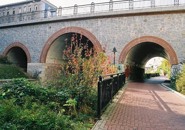 König-Johann-Brücke, Fahrradweg