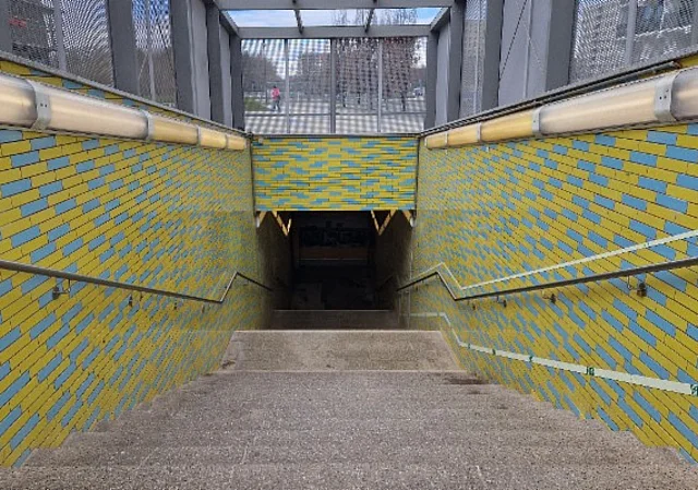 Zentrum Neustadt, S-Bahnstation
