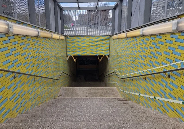 Zentrum Neustadt, S-Bahnstation