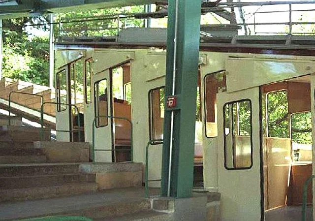 Talstation, Wagen