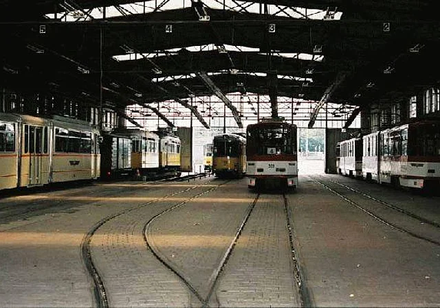Abstellhalle
