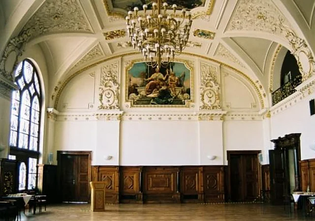 Großer Saal im 2. Obergeschoss