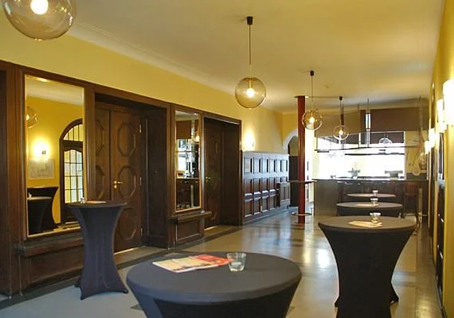 Foyer Obergeschoss, Bar am Großen Saal